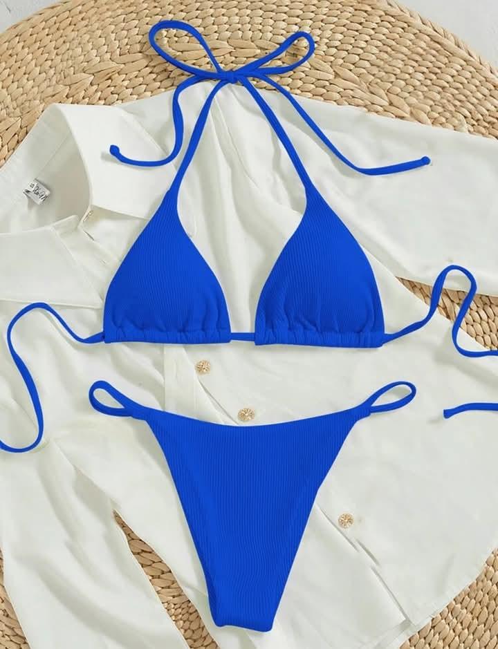 Bikini Fidelidad fotografiado sin modelo